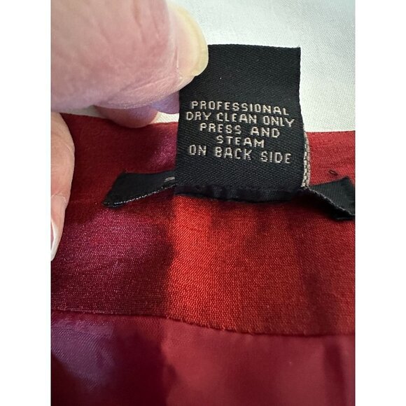 Silkland Women's Top Silk Blend Size 8 Red Black Hand Beading Sleeveless NEW - Picture 10 of 12